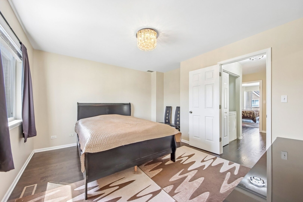 673 E Fountainview Drive - Photo 16