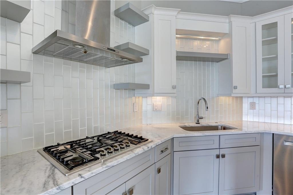 12600 Marstrow Drive - Photo 2