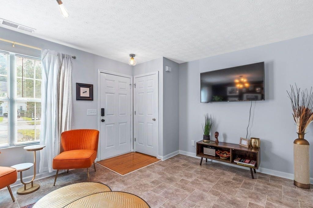 1327 Hollenbeck Lane - Photo 3