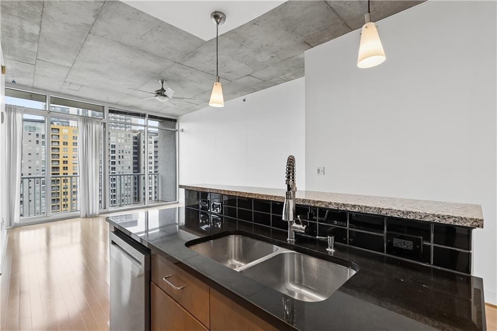 950 W. Peachtree Street Nw - Photo 13