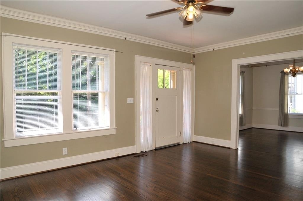 602 Sherwood Road Ne - Photo 1