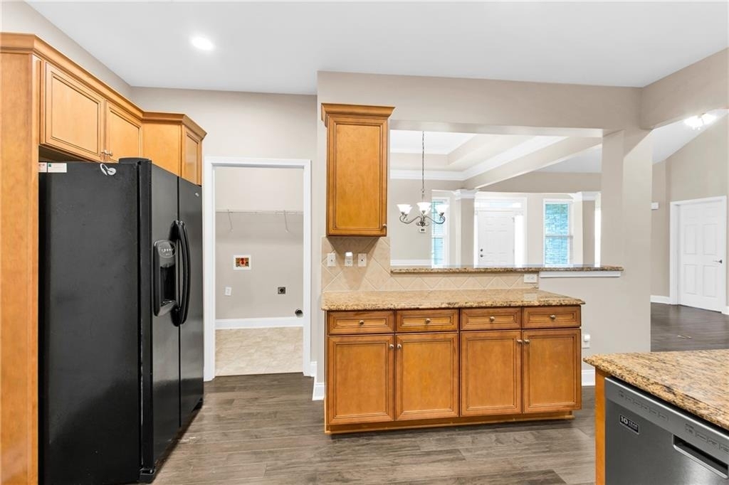5358 Manor View Drive Nw - Photo 9