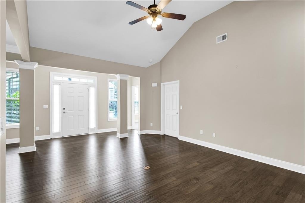 5358 Manor View Drive Nw - Photo 3