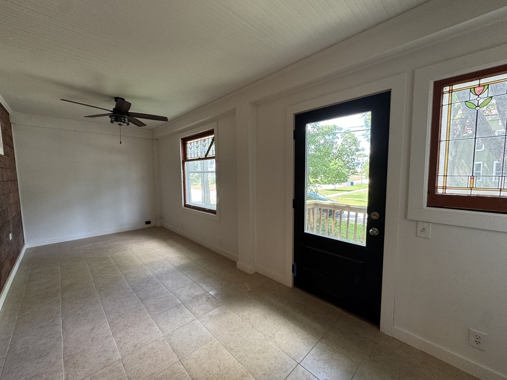 519 S Hale Street - Photo 2
