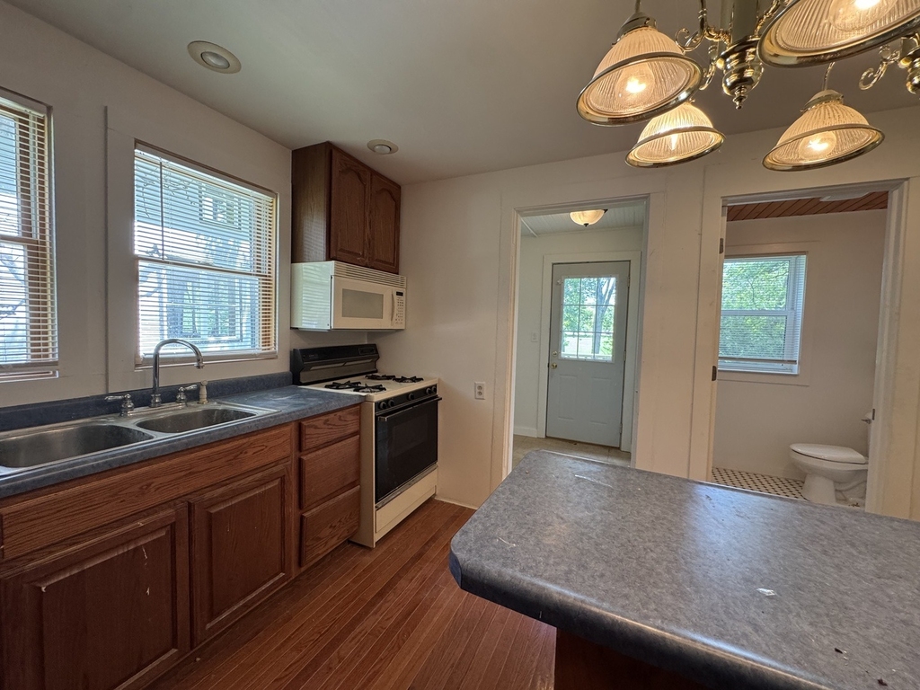 519 S Hale Street - Photo 9