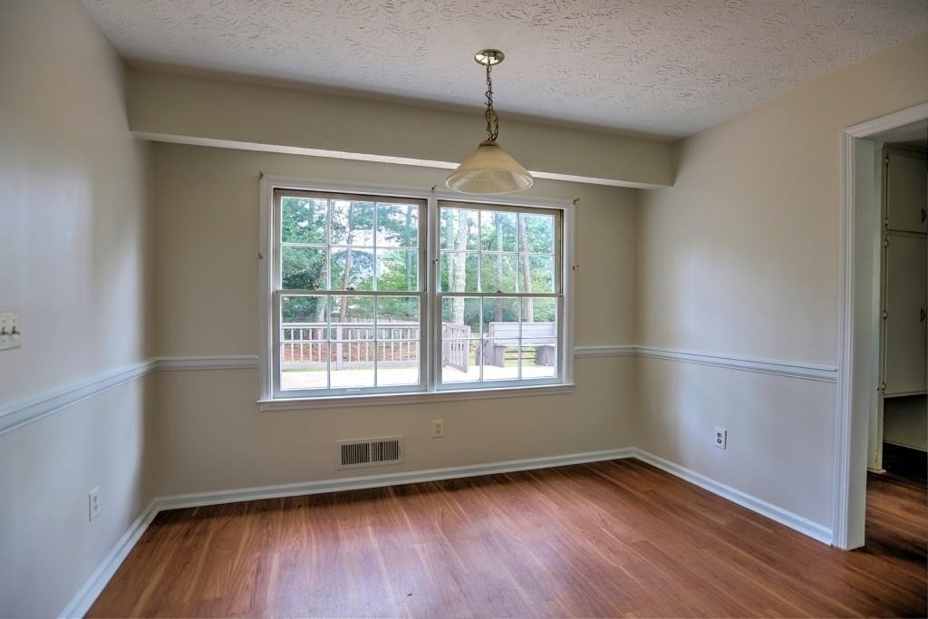 2940 Connie Street - Photo 7