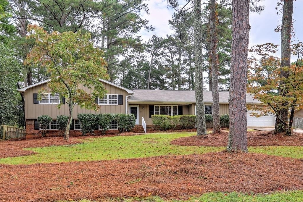 2940 Connie Street - Photo 0