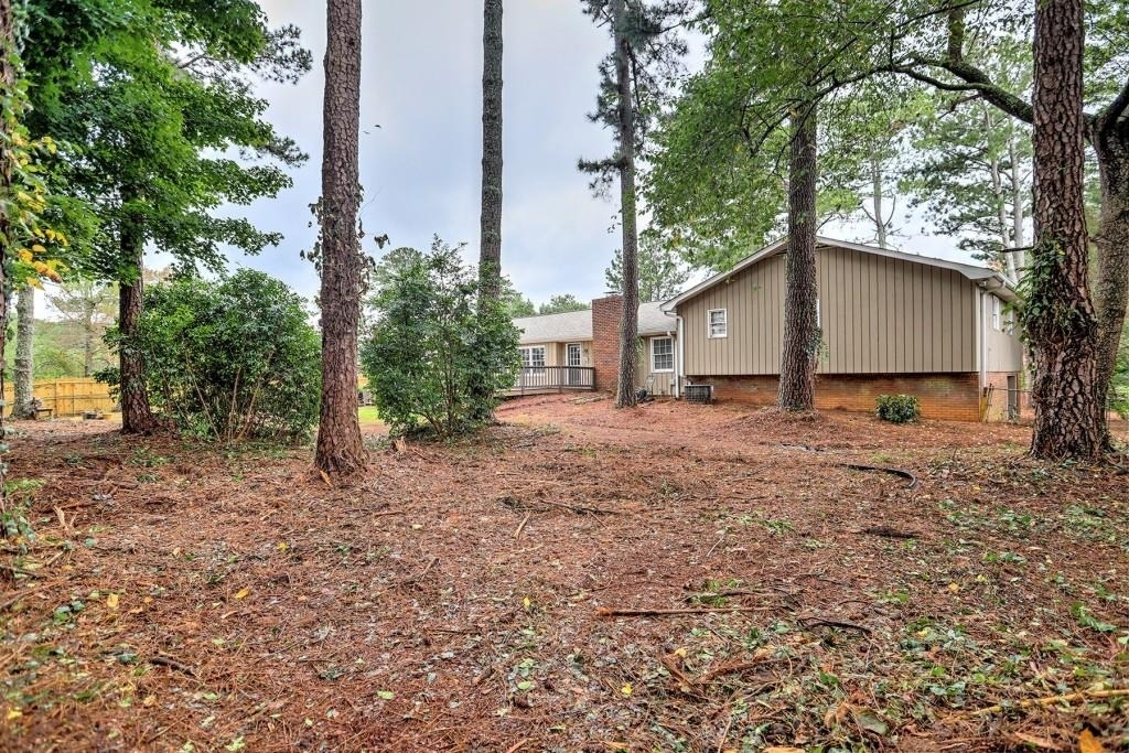 2940 Connie Street - Photo 18