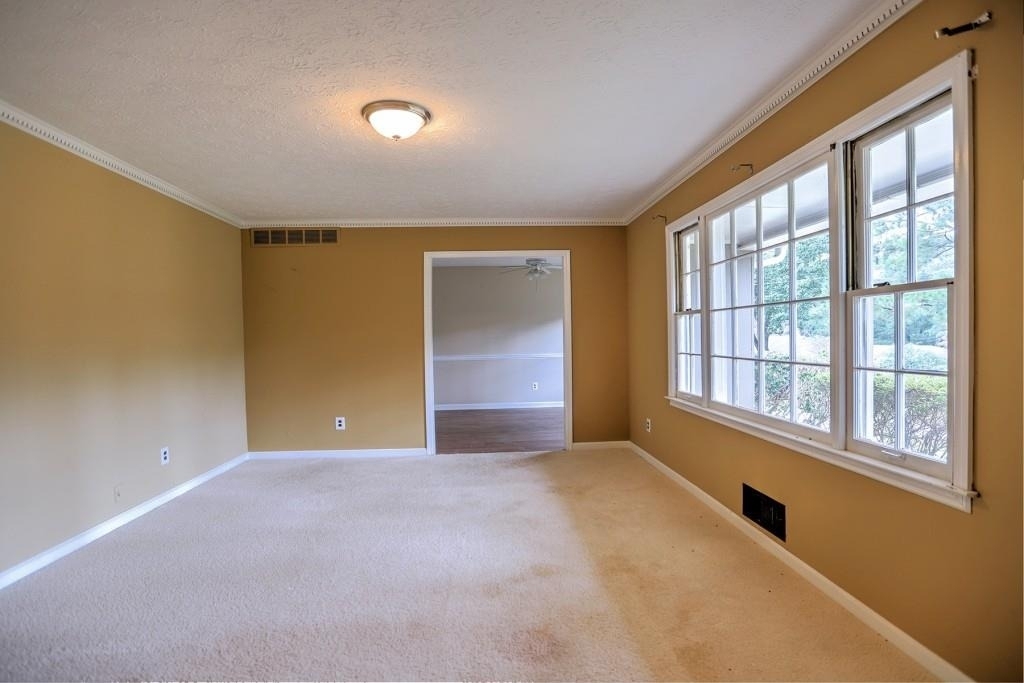 2940 Connie Street - Photo 5