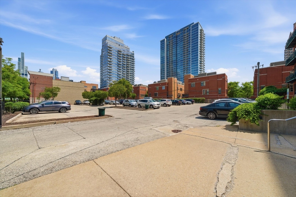 1727 S Indiana Avenue - Photo 21