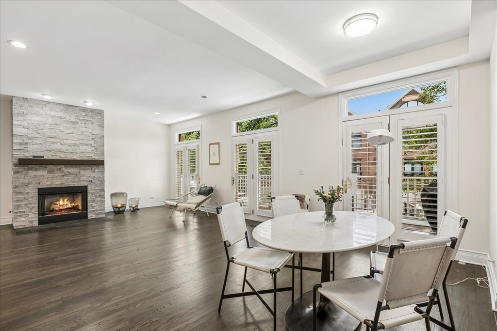 1863 Admiral Court - Photo 11