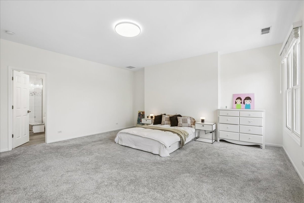 1863 Admiral Court - Photo 15
