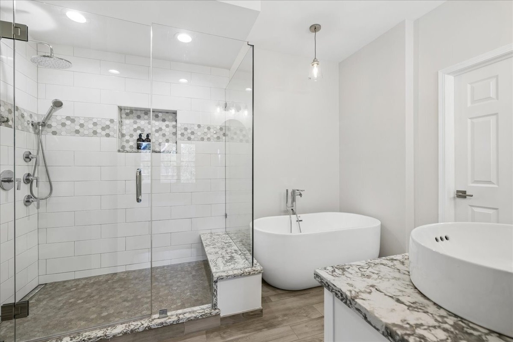 1863 Admiral Court - Photo 17