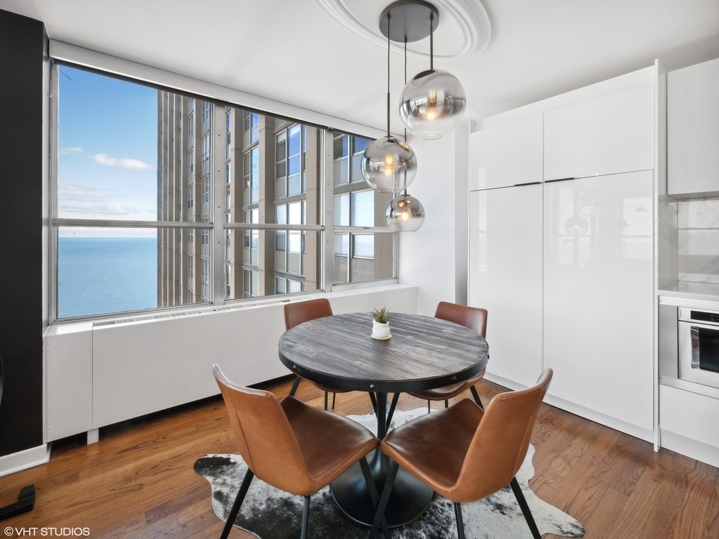 655 W Irving Park Road - Photo 4