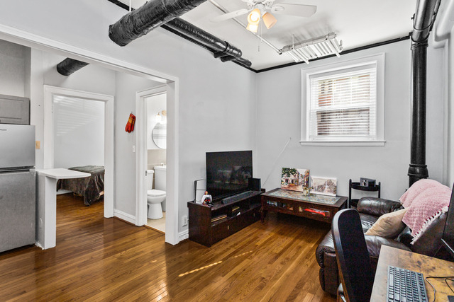 604 W Addison Avenue - Photo 3