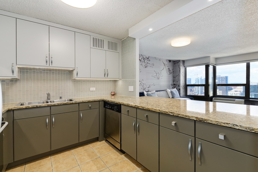 30 E Huron Street - Photo 7