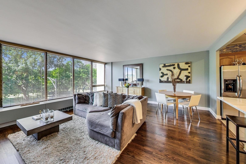 2800 N Lake Shore Drive - Photo 4