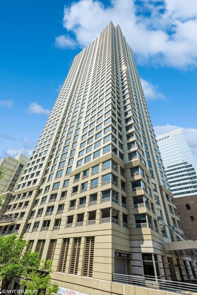 440 N Wabash Avenue - Photo 1