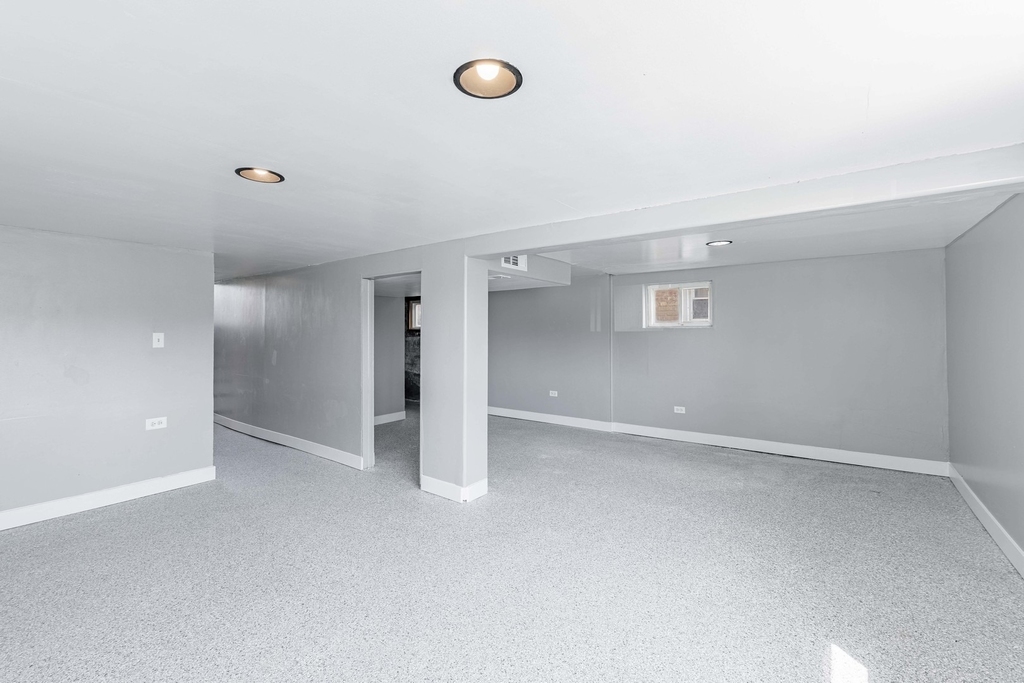 7614 W 63rd Place - Photo 14