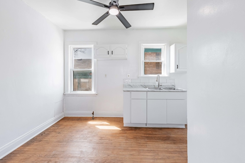 7614 W 63rd Place - Photo 7
