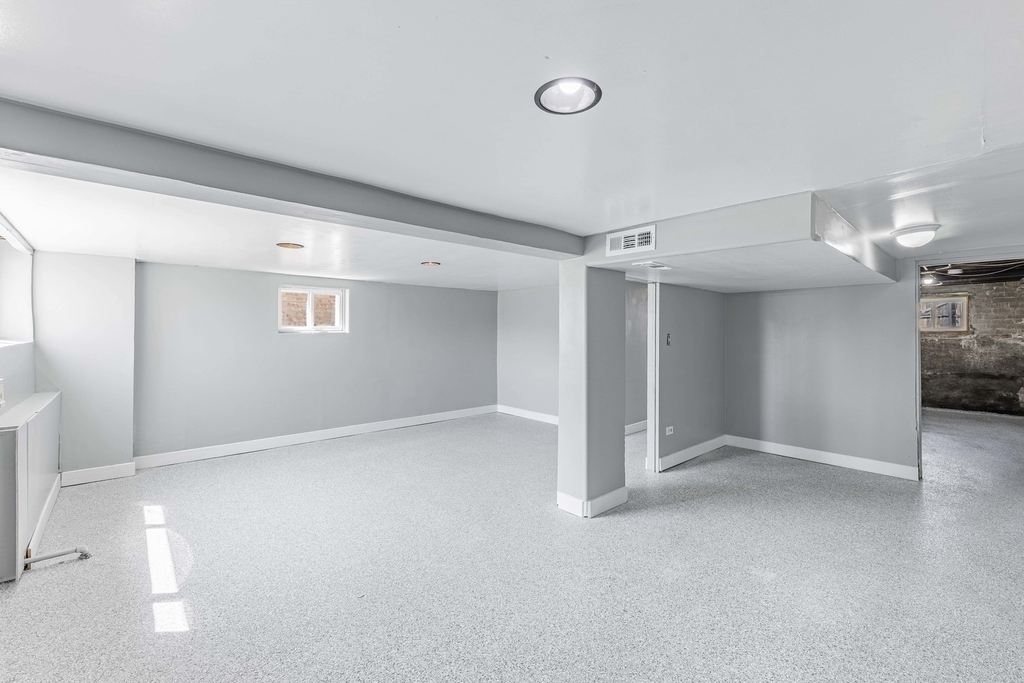 7614 W 63rd Place - Photo 11
