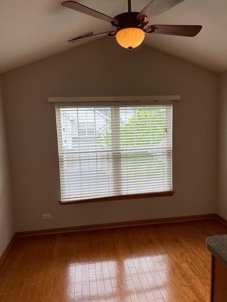 2210 Scott Lane - Photo 2