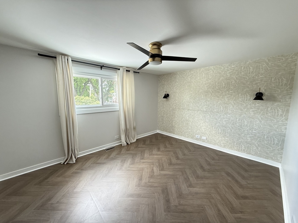 2305 N Williamsburg Street - Photo 8