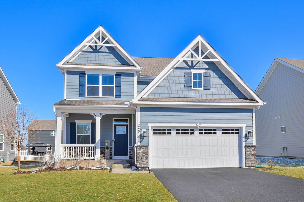 328 Carole Street - Photo 0
