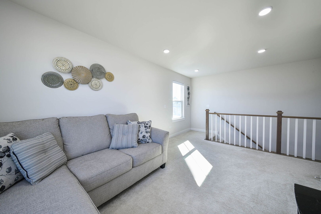 328 Carole Street - Photo 8