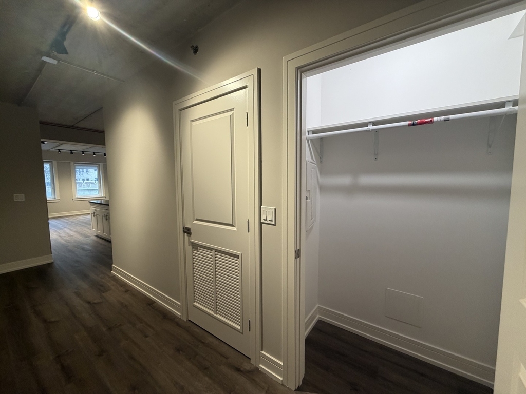 952 W Carmen Avenue - Photo 13