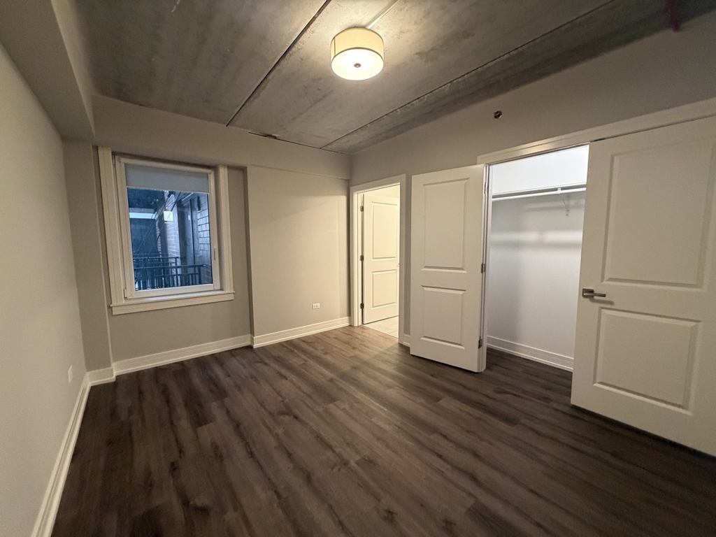 952 W Carmen Avenue - Photo 10
