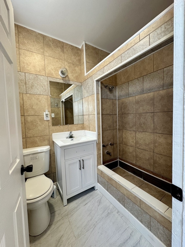 2409 S Spaulding Avenue - Photo 9