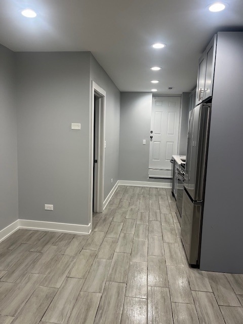 926 W 32nd Place - Photo 1