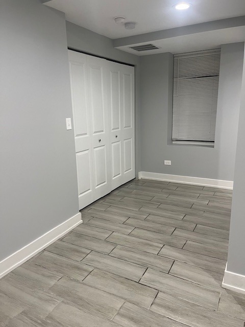 926 W 32nd Place - Photo 5