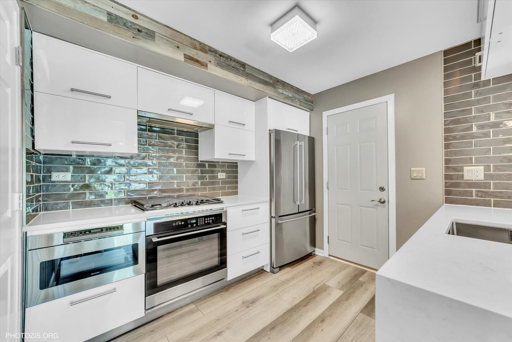 436 Yorktown Court - Photo 4