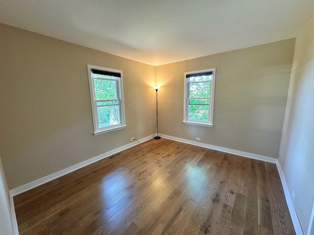2025 Sherman Boulevard - Photo 12