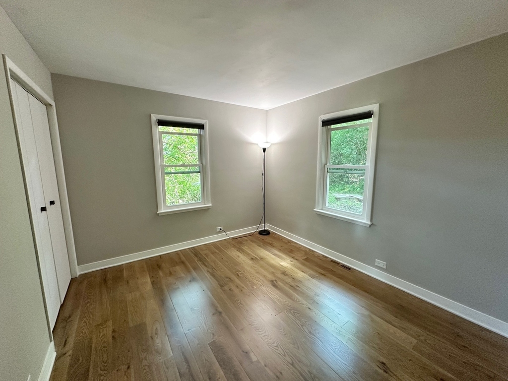 2025 Sherman Boulevard - Photo 7