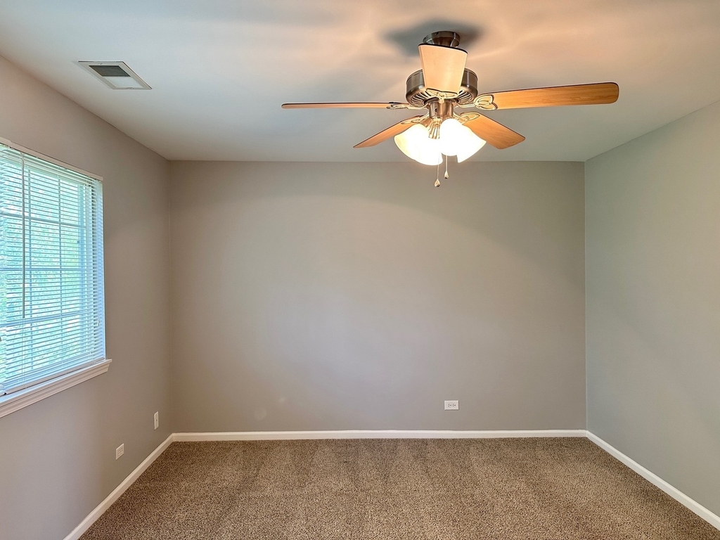 83 Polaris Drive - Photo 10