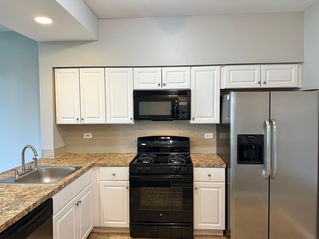 83 Polaris Drive - Photo 3