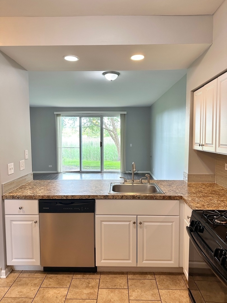 83 Polaris Drive - Photo 1