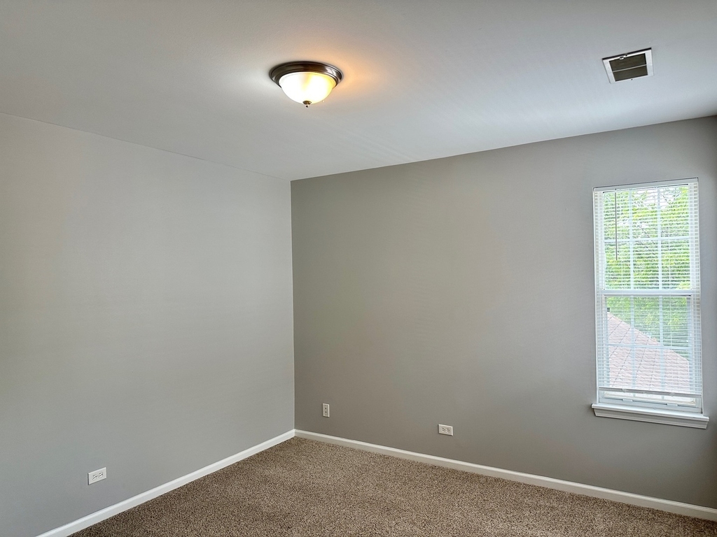 83 Polaris Drive - Photo 14