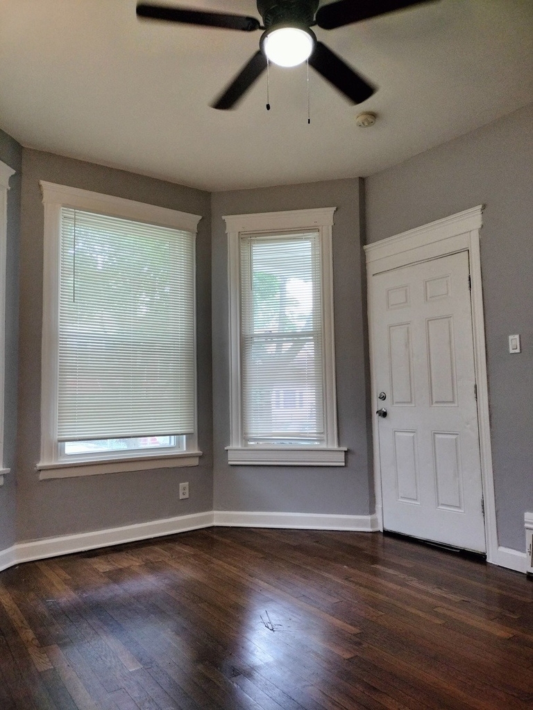 6719 S Sangamon Street - Photo 4