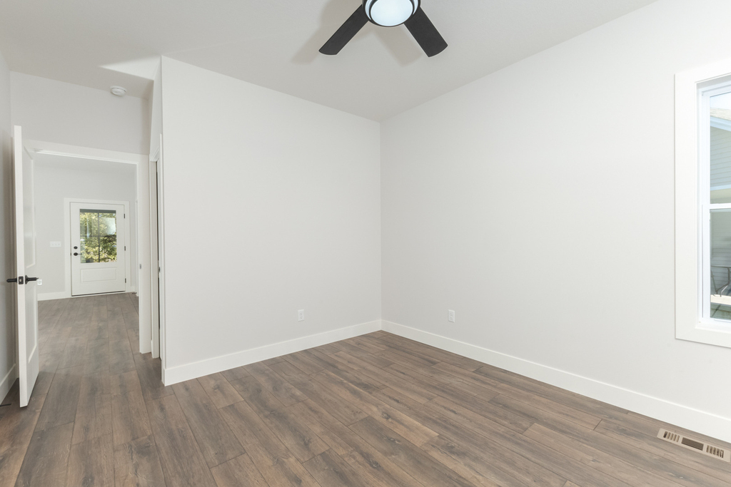 1613 Belclare Road - Photo 12