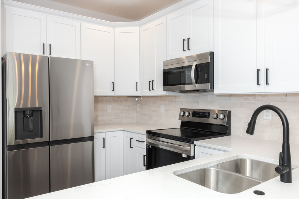 1613 Belclare Road - Photo 9
