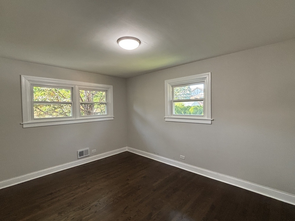 2036 Lake Avenue - Photo 8