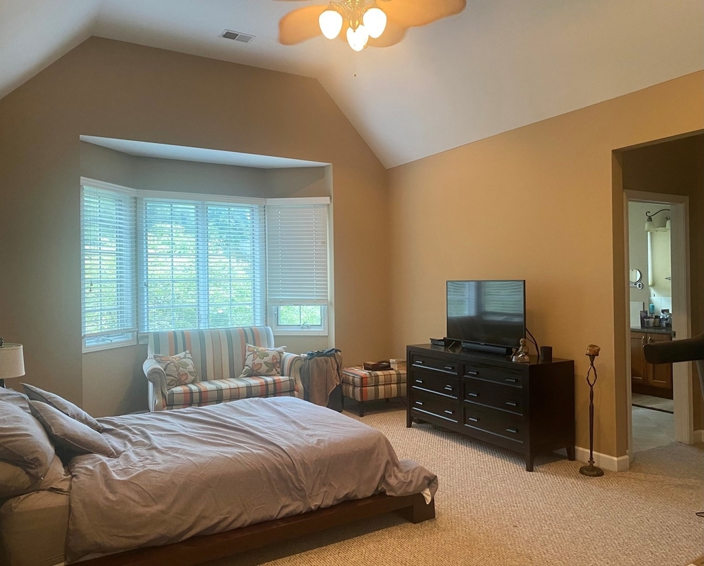 1501 Stonegate Manor - Photo 9