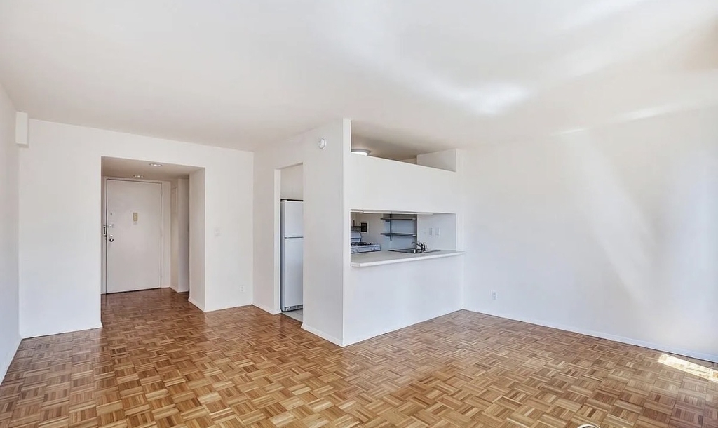 1 Irving Place - Photo 0