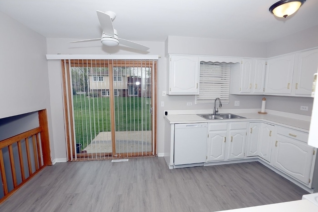 6024 Aspen Lane - Photo 8