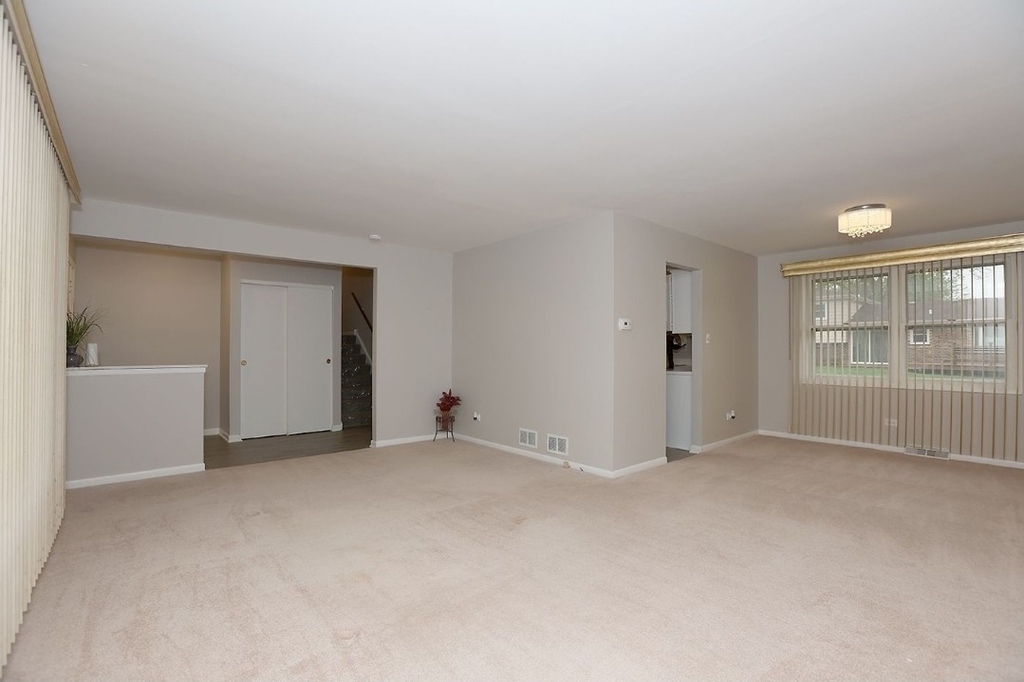 6024 Aspen Lane - Photo 5