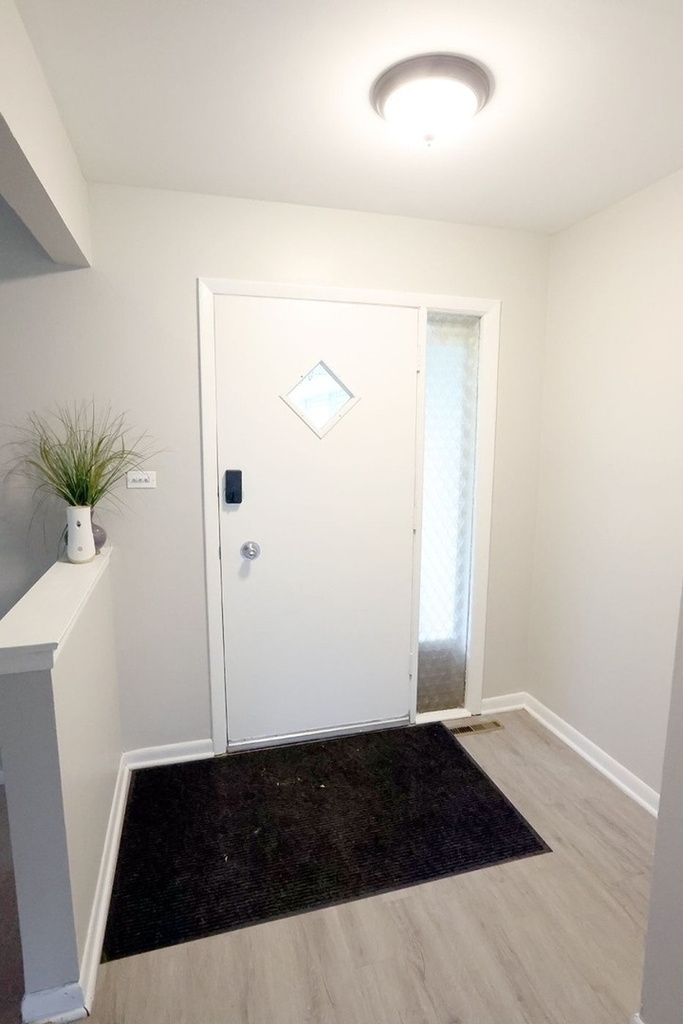 6024 Aspen Lane - Photo 2